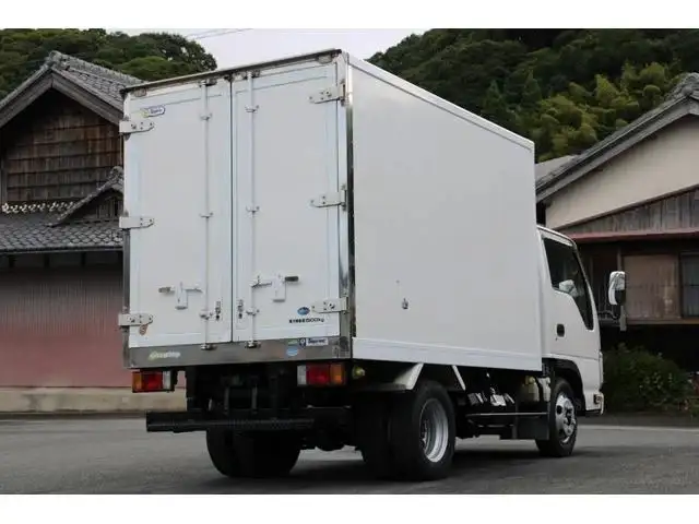 いすゞ エルフ 小型 冷凍冷蔵 低温 床ステンの中古トラック画像2