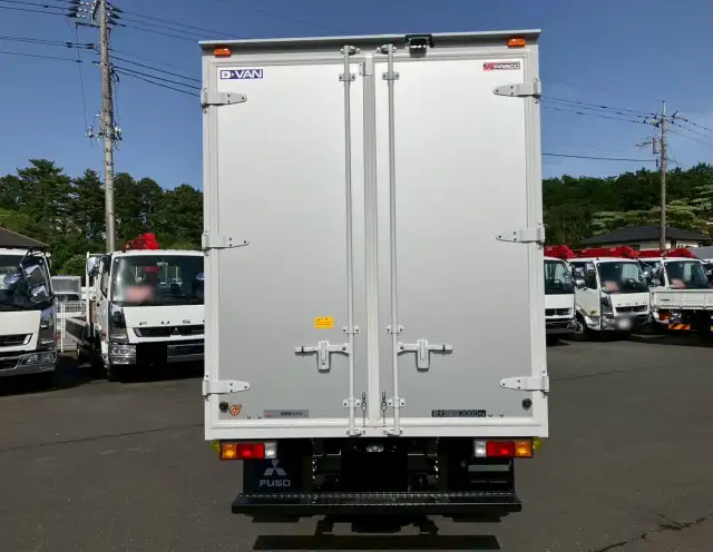 三菱 キャンター 小型 アルミバン 2RG-FBA20 R7の中古トラック画像4
