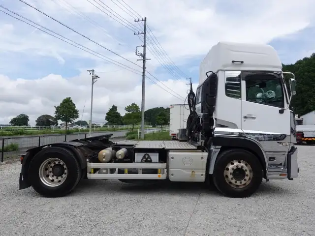 日産UD クオン 大型 トラクター ハイルーフ 1デフの中古トラック画像3