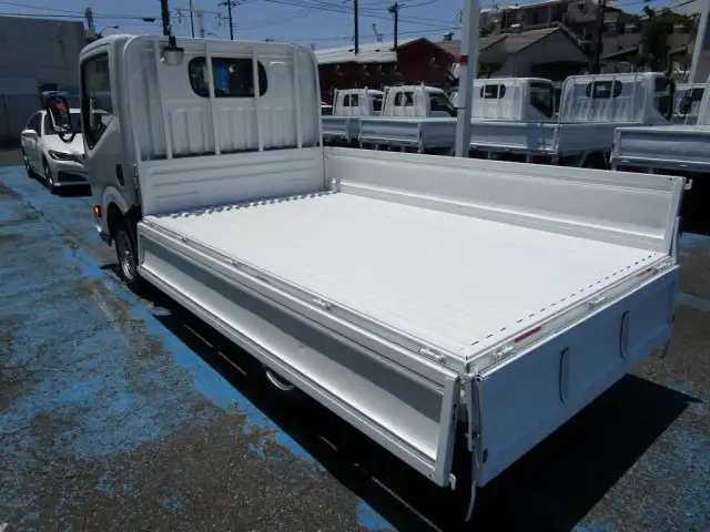 日産 アトラス 小型 平ボディ カスタム CBF-SQ2F24の中古トラック画像9