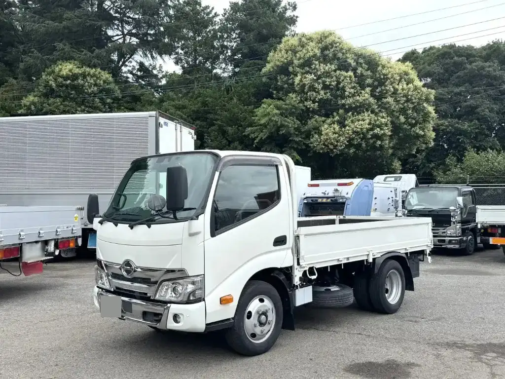 日野 デュトロ 小型 平ボディ 2RG-XZU605M R4 の中古トラック【車両No.191710】