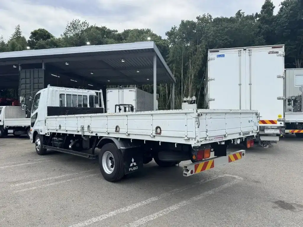 三菱 ファイター 中型/増トン 平ボディ ベッド TKG-FK61Fの中古トラック画像4