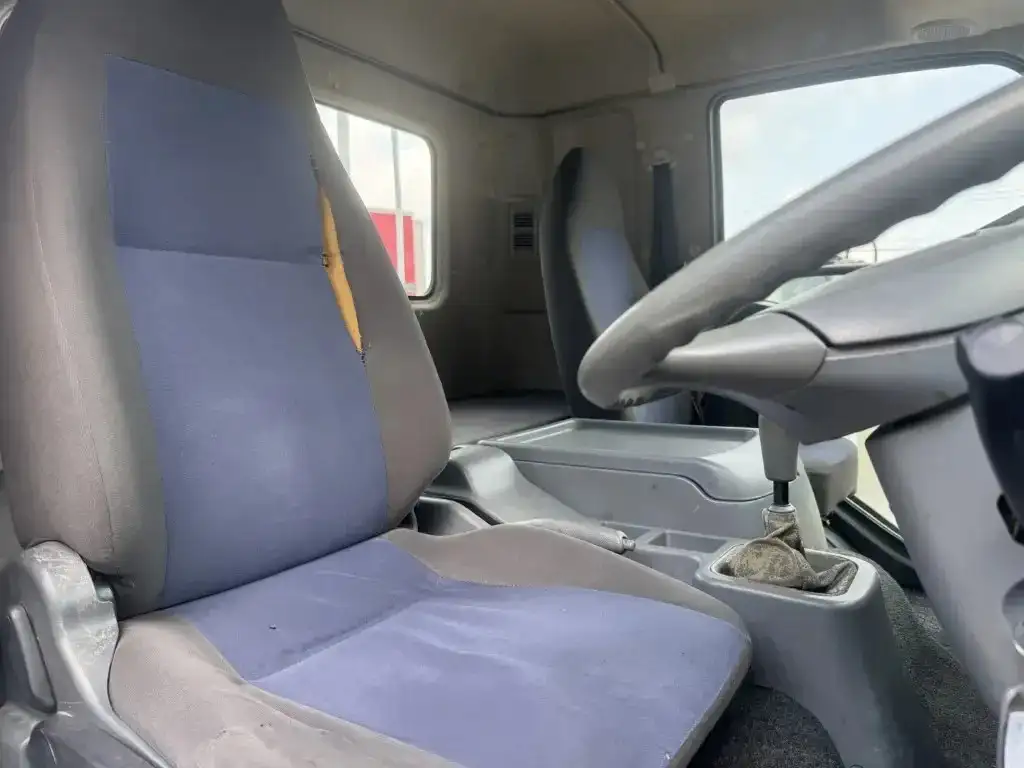 三菱 ファイター 中型/増トン 平ボディ ベッド TKG-FK61Fの中古トラック画像11