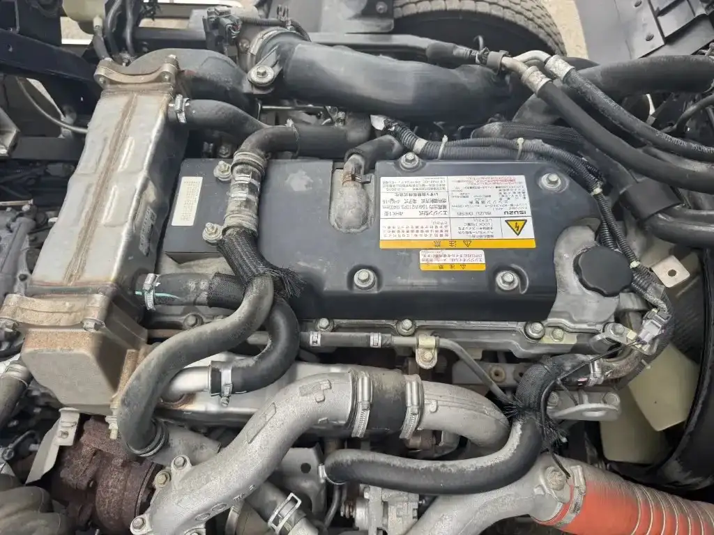 いすゞ フォワード 中型/増トン ウイング ベッド TKG-FRR90S2の中古トラック画像19