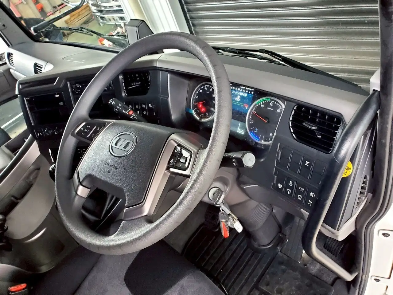 日産UD クオン 大型 クレーン付 アルミブロック 4段の中古トラック画像12