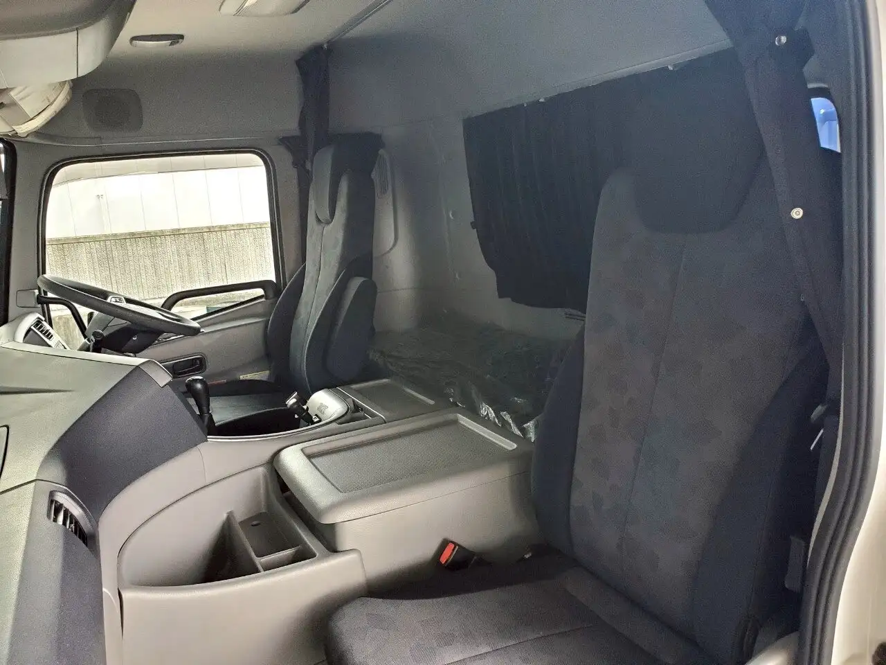 日産UD クオン 大型 クレーン付 アルミブロック 4段の中古トラック画像13