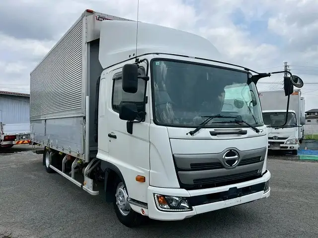 日野 レンジャー 中型/増トン ウイング エアサス ベッドの中古トラック画像2