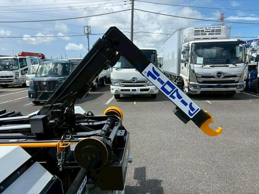 三菱 キャンター 小型 アームロール ツインホイスト 2RG-FBAV0の中古トラック画像5
