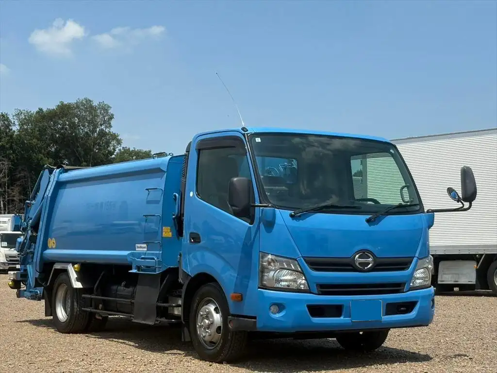 日野 デュトロ 小型 パッカー車 プレス式 TKG-XZU710Mの中古トラック画像2