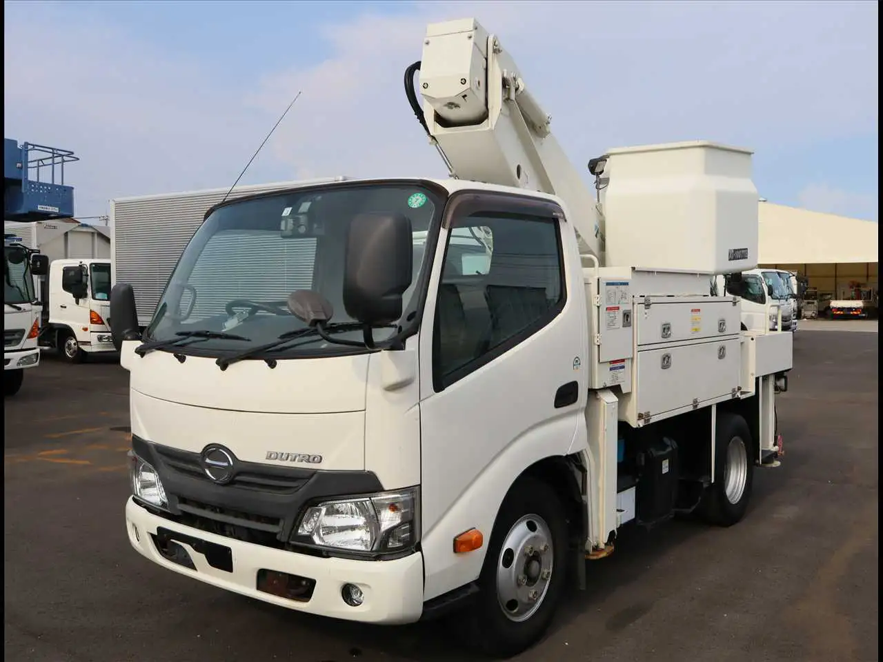 日野 デュトロ 小型 高所・建柱車 高所作業車 電工仕様 の中古トラック【車両No.191852】