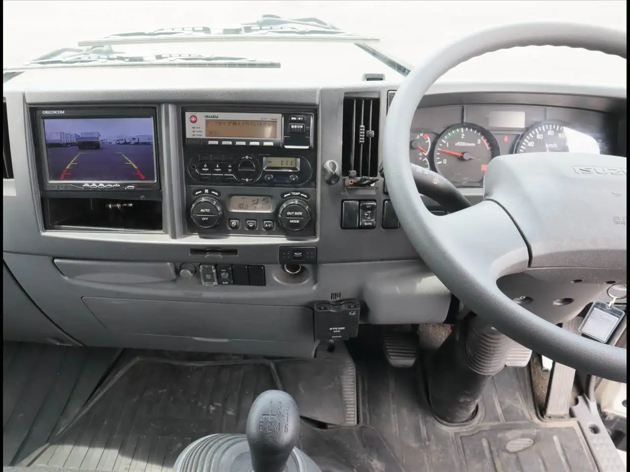 いすゞ フォワード 中型/増トン 平ボディ ベッド TKG-FRR90S2の中古トラック画像13
