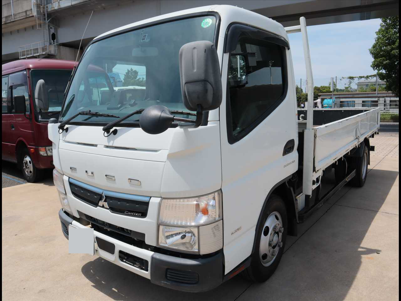 三菱 キャンター 小型 平ボディ Wキャブ パワーゲート の中古トラック【車両No.169129】
