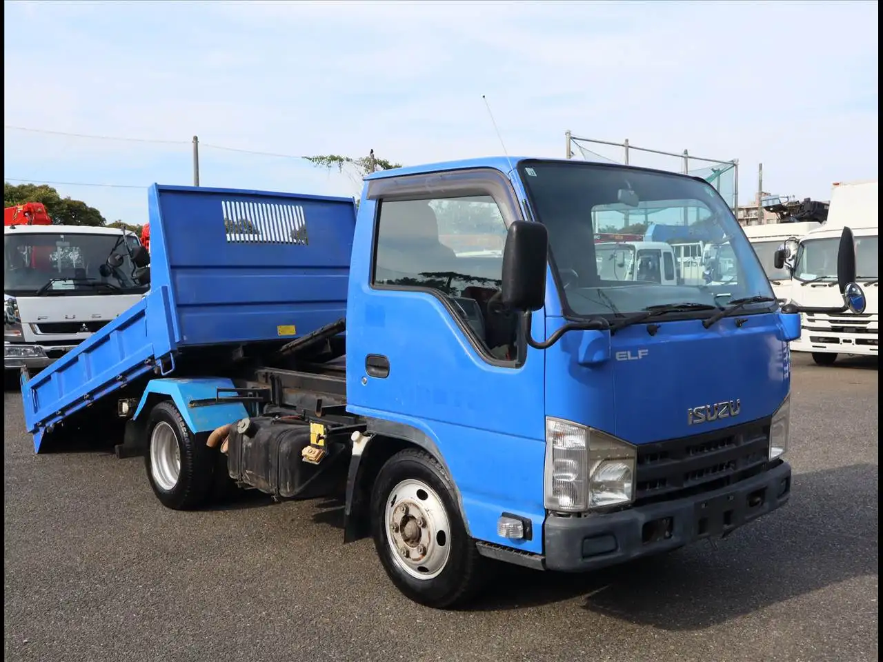 いすゞ エルフ 小型 ダンプ ローダー BKG-NKR85ANの中古トラック画像2