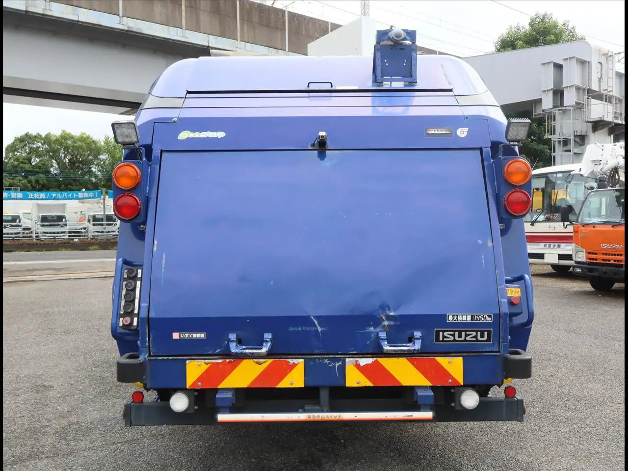 いすゞ フォワード 中型/増トン パッカー車 プレス式 ベッドの中古トラック画像4