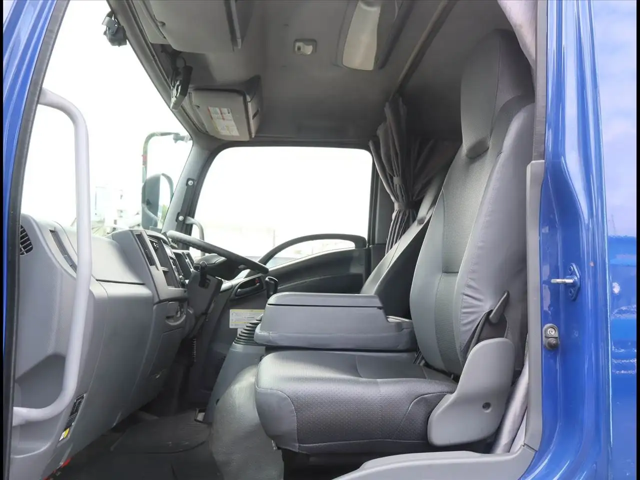 いすゞ フォワード 中型/増トン パッカー車 プレス式 ベッドの中古トラック画像12