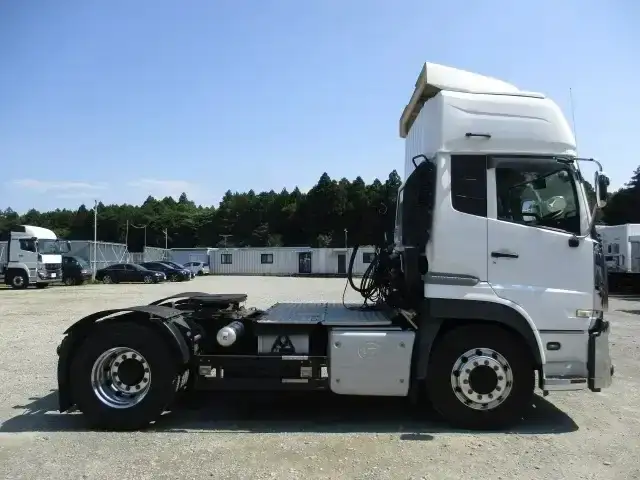 日産UD クオン 大型 トラクター ハイルーフ 1デフの中古トラック画像3