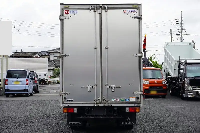 トヨタ ダイナ 小型 アルミバン サイドドア 2RG-XZC605の中古トラック画像3