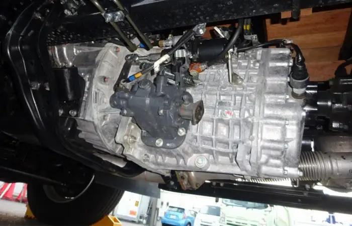 三菱 ファイター 中型/増トン 平ボディ ベッド 2KG-FK62FZの中古トラック画像19