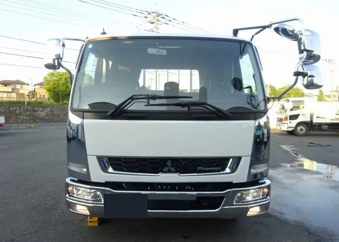 三菱 ファイター 中型/増トン 平ボディ ベッド 2KG-FK62FZの中古トラック画像2