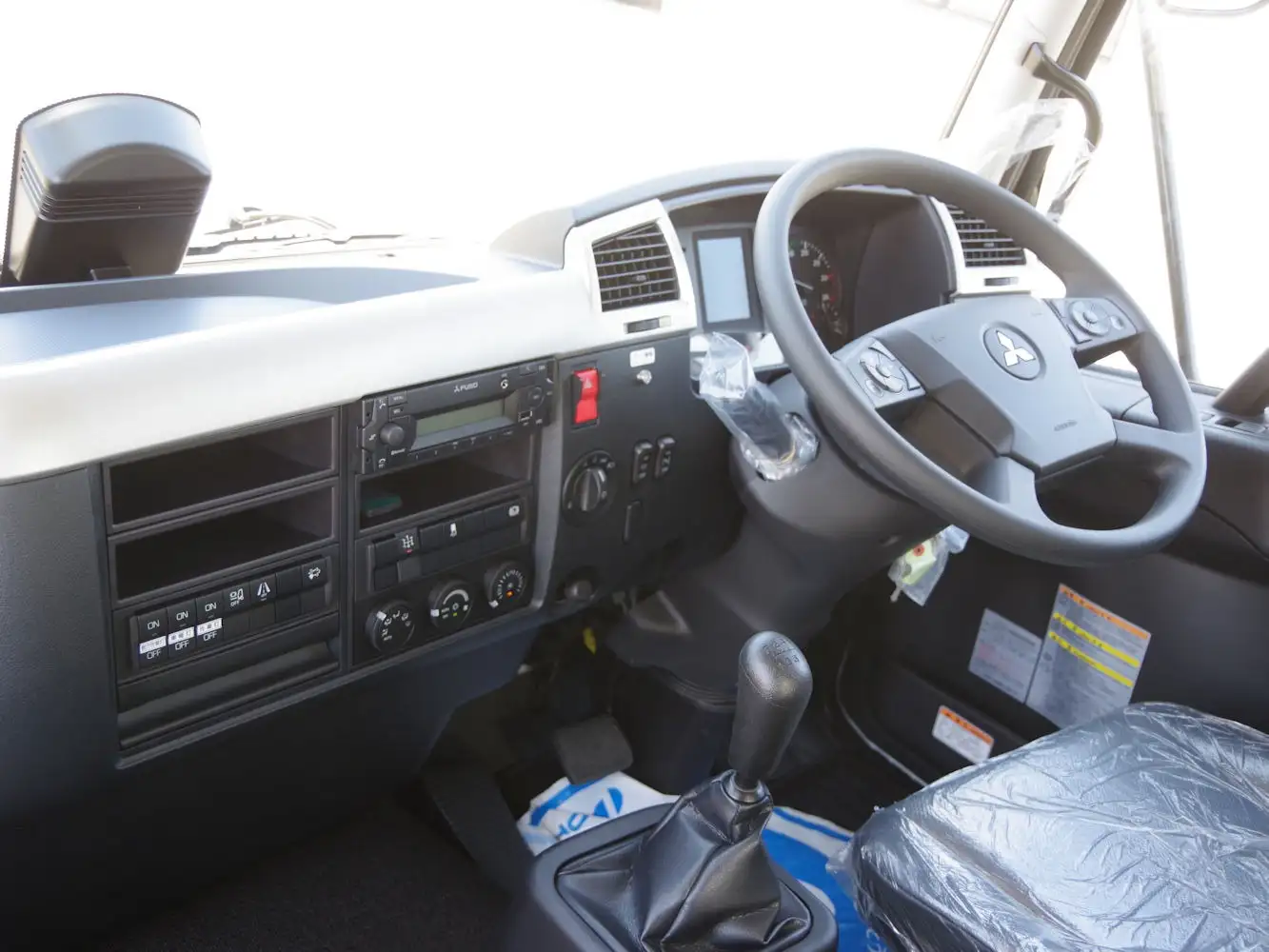 三菱 ファイター 中型/増トン タンク車 バルク 2KG-FK62Fの中古トラック画像15