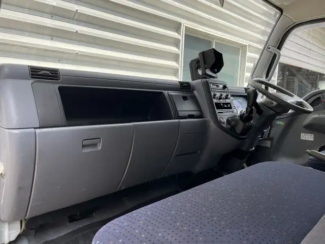 三菱 キャンター 小型 アルミバン パワーゲート PA-FE82DEVの中古トラック画像11