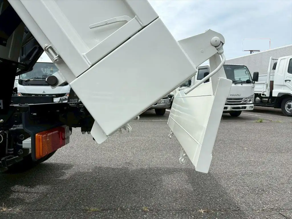 トヨタ ダイナ 小型 ダンプ 2KG-XZU600D R7の中古トラック画像9