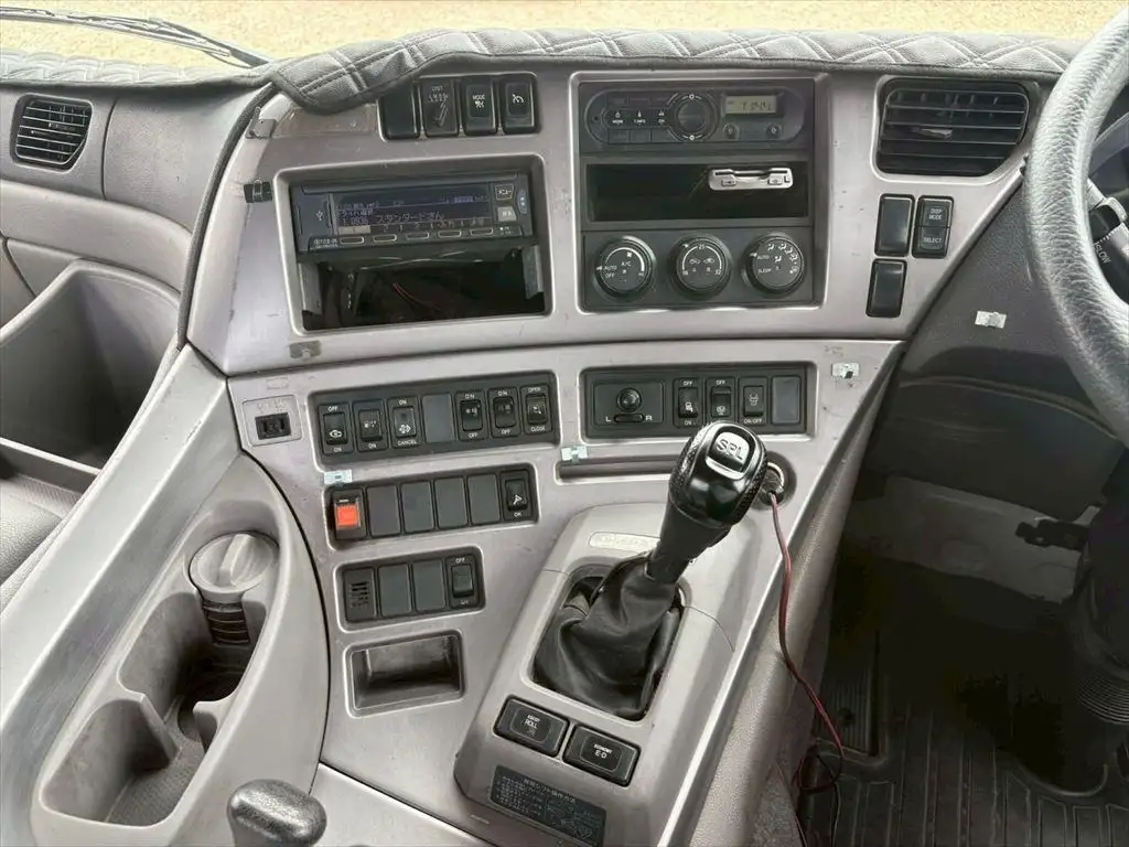 日産UD クオン 大型 トラクター ハイルーフ 1デフの中古トラック画像14