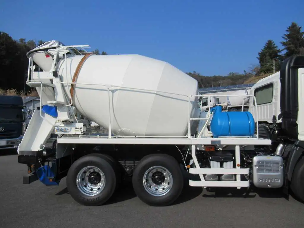 日野 プロフィア 大型 ミキサー・ポンプ ベッド 2DG-FS1AGEの中古トラック画像6