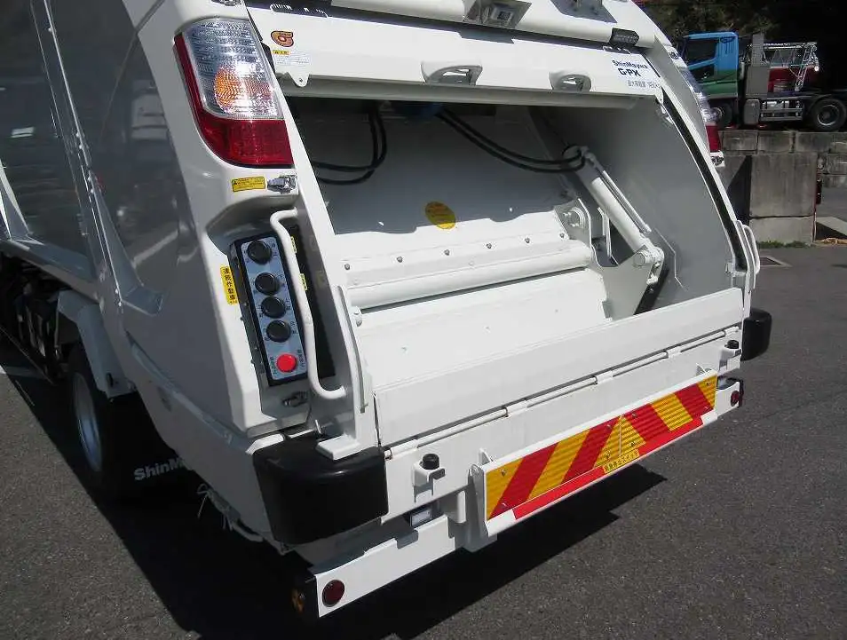 日野 レンジャー 中型/増トン パッカー車 プレス式 2KG-FC2ABAの中古トラック画像6