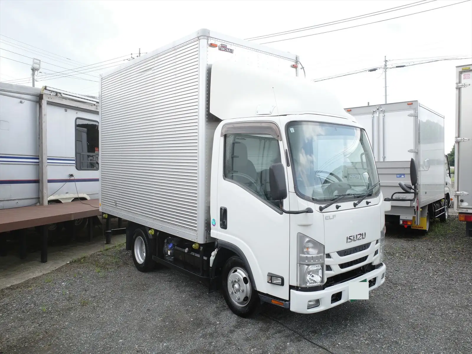 いすゞ エルフ 小型 アルミバン 2RG-NLR88AN R2の中古トラック画像2