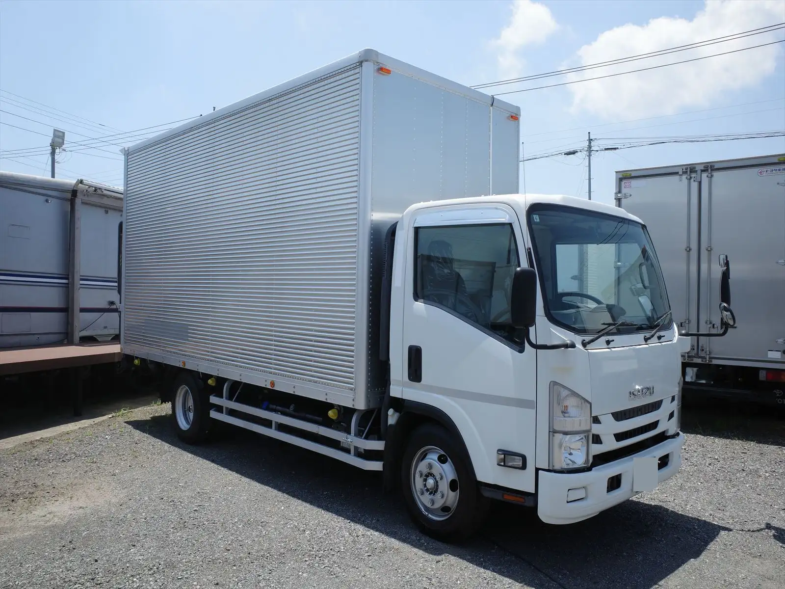 いすゞ エルフ 小型 アルミバン パワーゲート 2SG-NPR88ANの中古トラック画像2