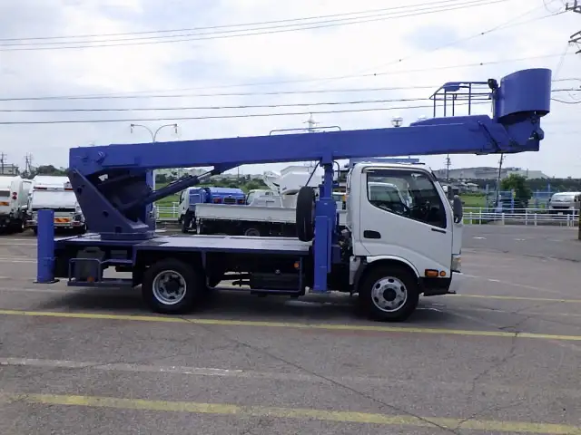 日野 デュトロ 小型 高所・建柱車 高所作業車 SKG-XZU640Fの中古トラック画像2