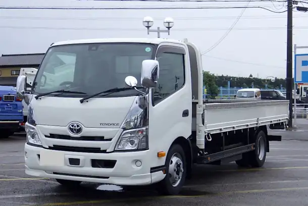 トヨタ トヨエース 小型 平ボディ 床鉄板 2KG-XZU722 の中古トラック【車両No.192084】
