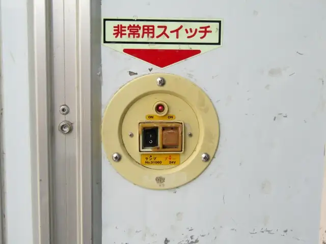いすゞ エルフ 小型 冷凍冷蔵 低温 サイドドアの中古トラック画像9