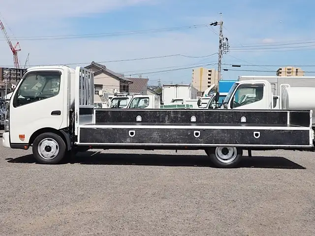 トヨタ ダイナ 小型 平ボディ TKG-XZU720 H26の中古トラック画像6