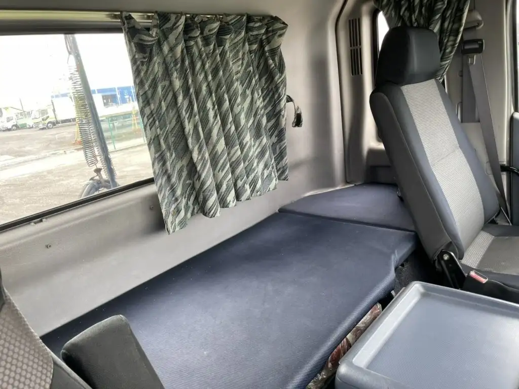 日野 プロフィア 大型 トラクター 1デフ エアサスの中古トラック画像9