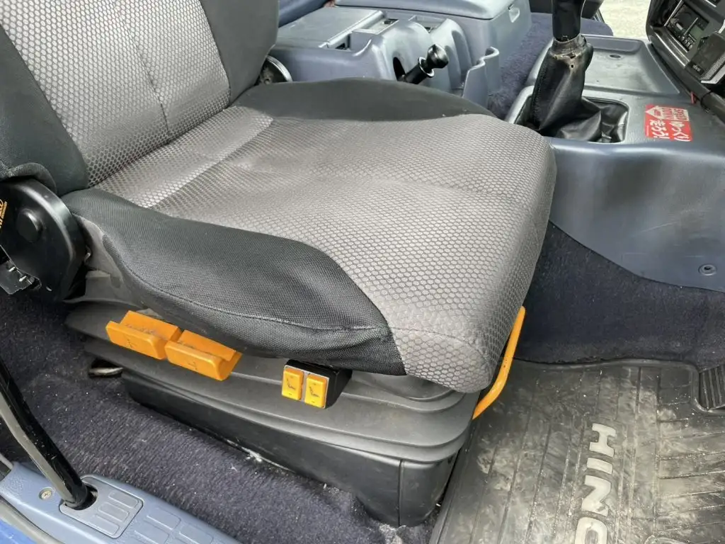 日野 プロフィア 大型 トラクター 1デフ エアサスの中古トラック画像10