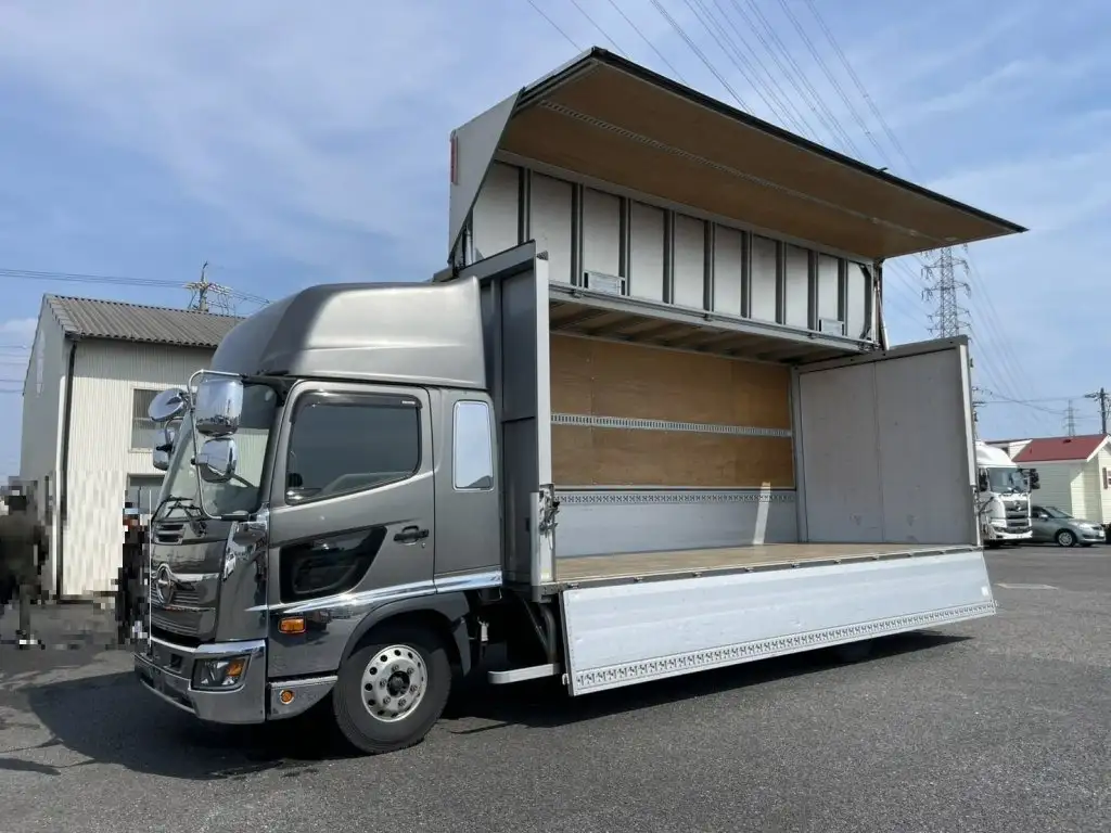 日野 レンジャー 中型/増トン ウイング エアサス ベッドの中古トラック画像6