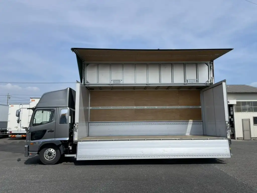日野 レンジャー 中型/増トン ウイング エアサス ベッドの中古トラック画像7