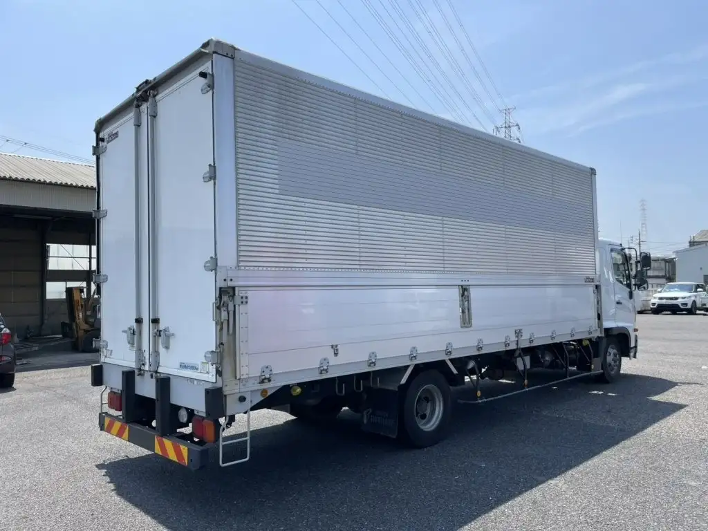 日野 レンジャー 中型/増トン ウイング エアサス ベッドの中古トラック画像3