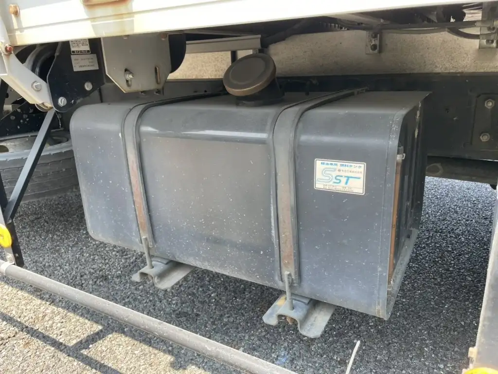 日野 レンジャー 中型/増トン ウイング エアサス ベッドの中古トラック画像18