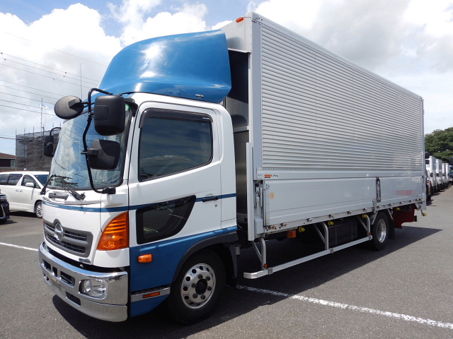 日野 レンジャー 中型/増トン ウイング 幌ウイング 床鉄板 の中古トラック【車両No.190680】