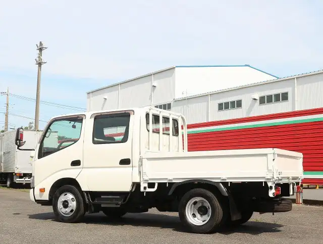 日野 デュトロ 小型 平ボディ Wキャブ TPG-XZU605Mの中古トラック画像4