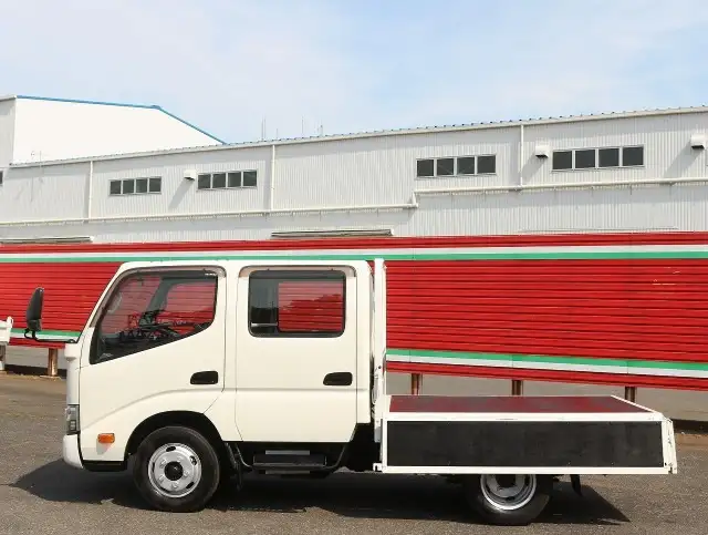 日野 デュトロ 小型 平ボディ Wキャブ TPG-XZU605Mの中古トラック画像5