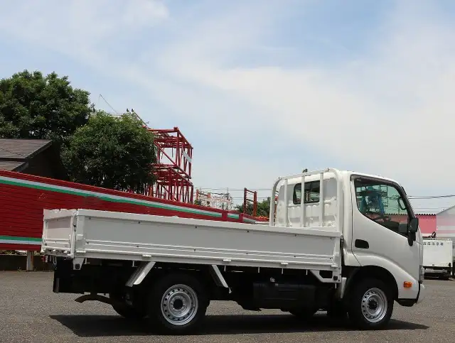 トヨタ ダイナ 小型 平ボディ LDF-KDY281 H31/R1の中古トラック画像3