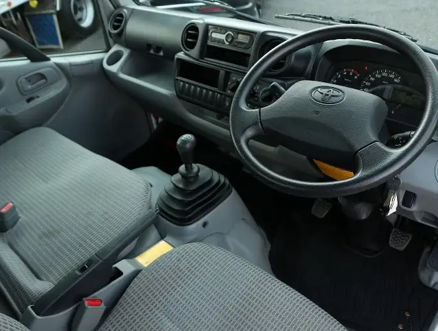 トヨタ ダイナ 小型 平ボディ LDF-KDY281 H31/R1の中古トラック画像13
