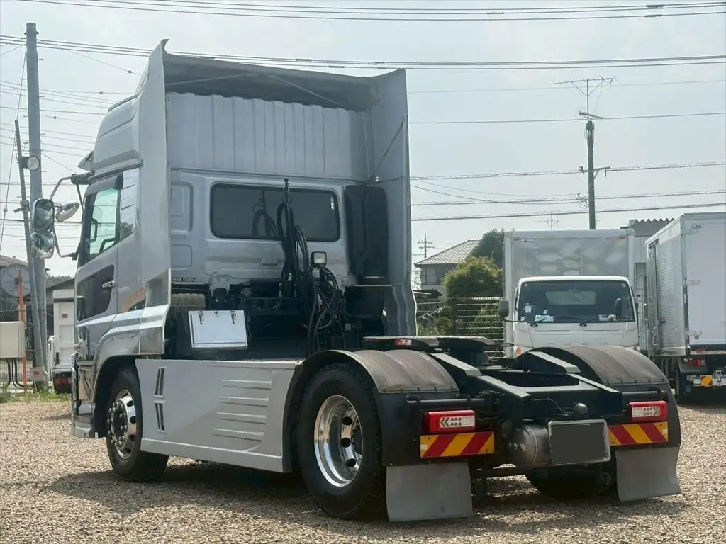 日産UD クオン 大型 トラクター ハイルーフ 1デフの中古トラック画像6