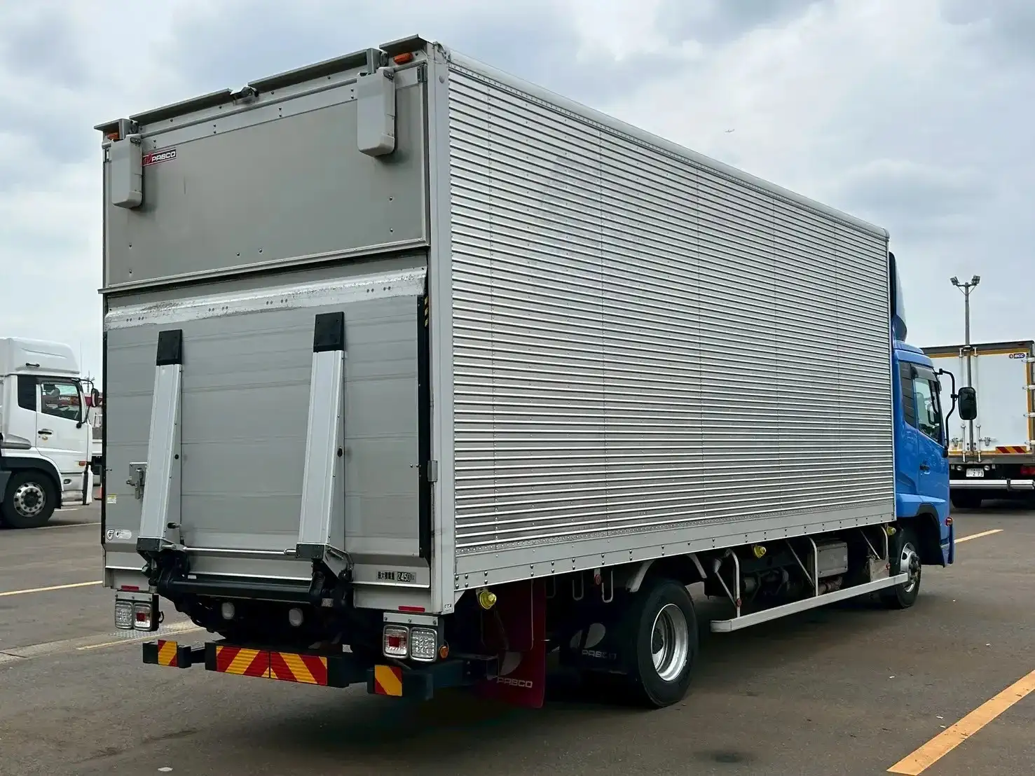 日産UD コンドル 中型/増トン アルミバン パワーゲート 床鉄板の中古トラック画像3