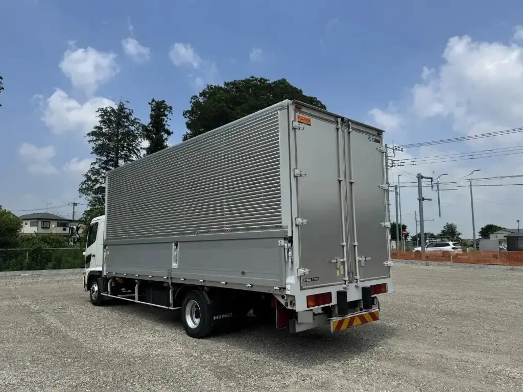 日野 レンジャー 中型/増トン ウイング エアサス ベッドの中古トラック画像4