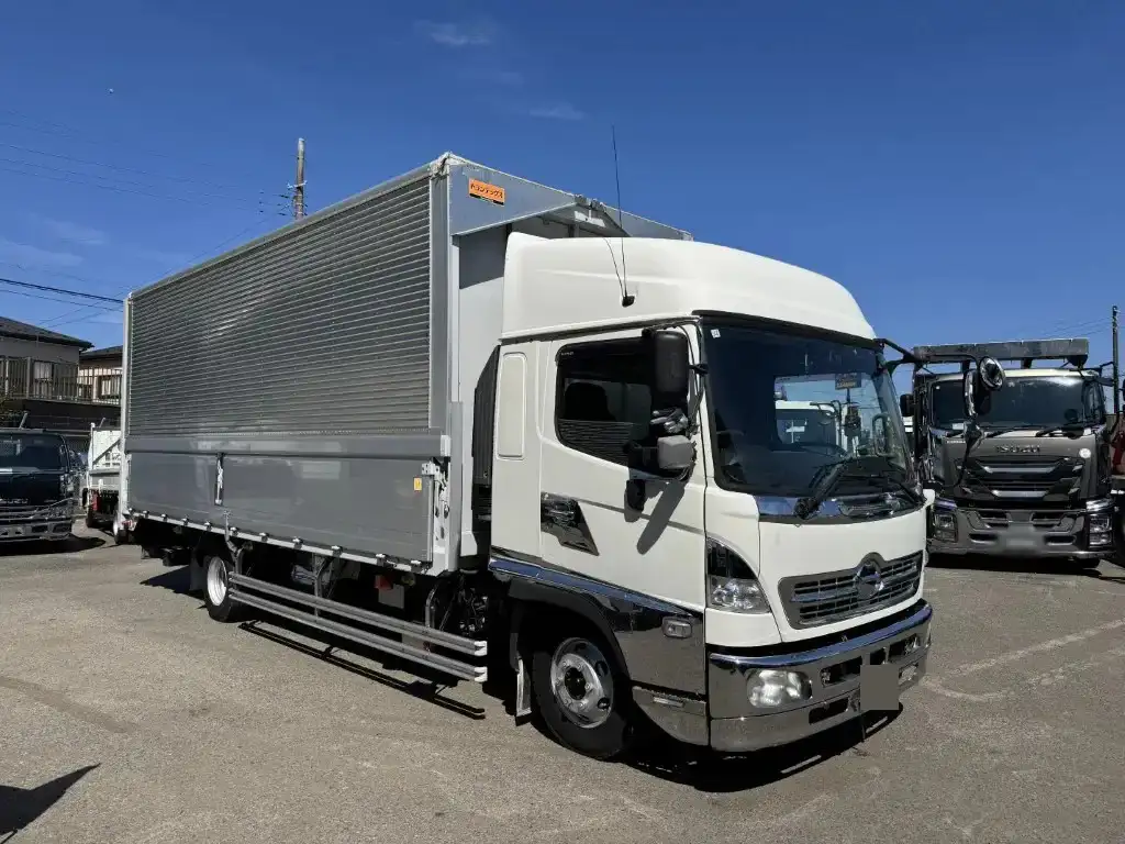 日野 レンジャー 中型/増トン ウイング パワーゲート ベッドの中古トラック画像2